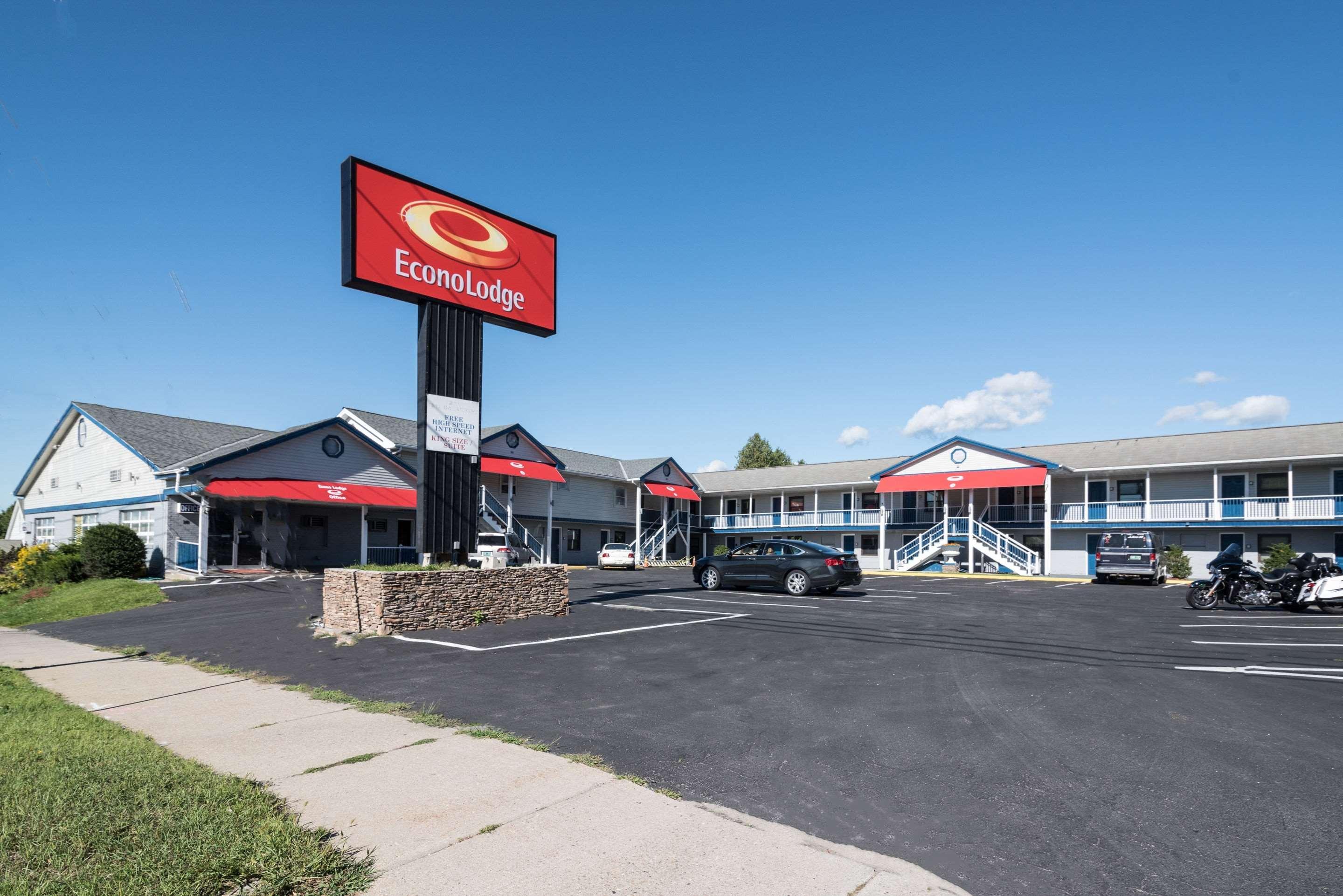 Econo Lodge Rutland City Near Hwy 7 Exteriör bild