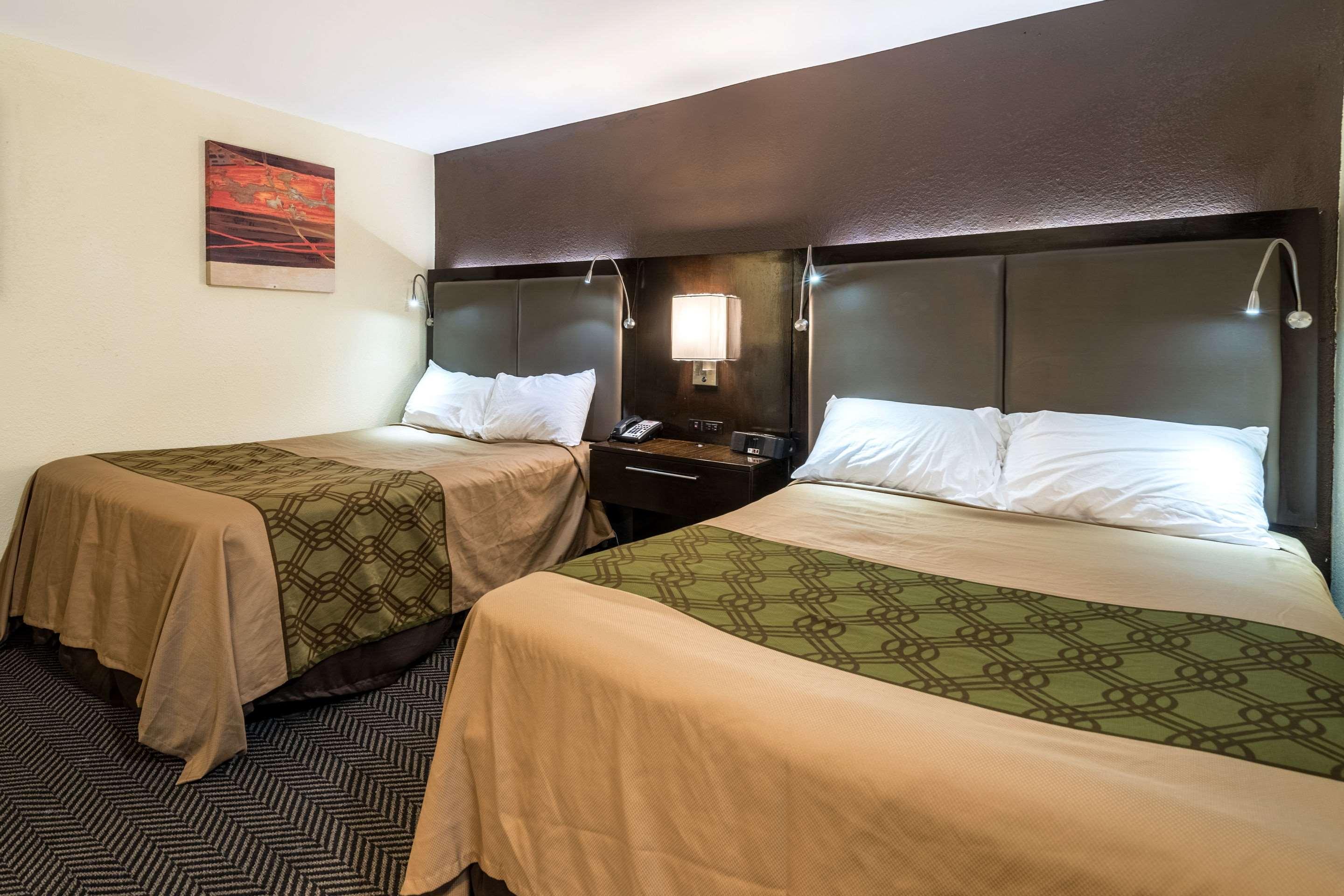 Econo Lodge Rutland City Near Hwy 7 Exteriör bild